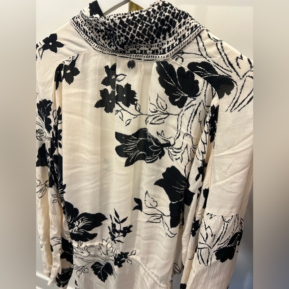 Billabong Kimono - Picture 2 of 7